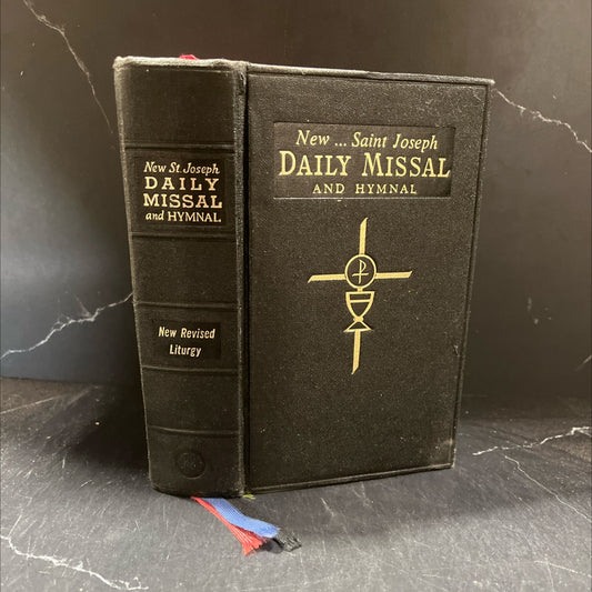 daily missal and hymnal book, by unknown, 1966 Hardcover image 1