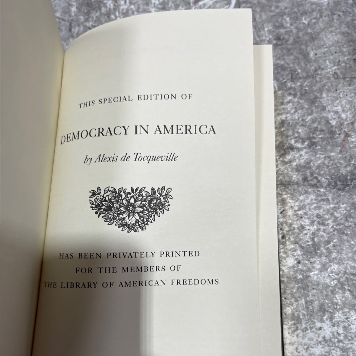 democracy in america book, by Alexis de Tocqueville, 2000 Leather image 2
