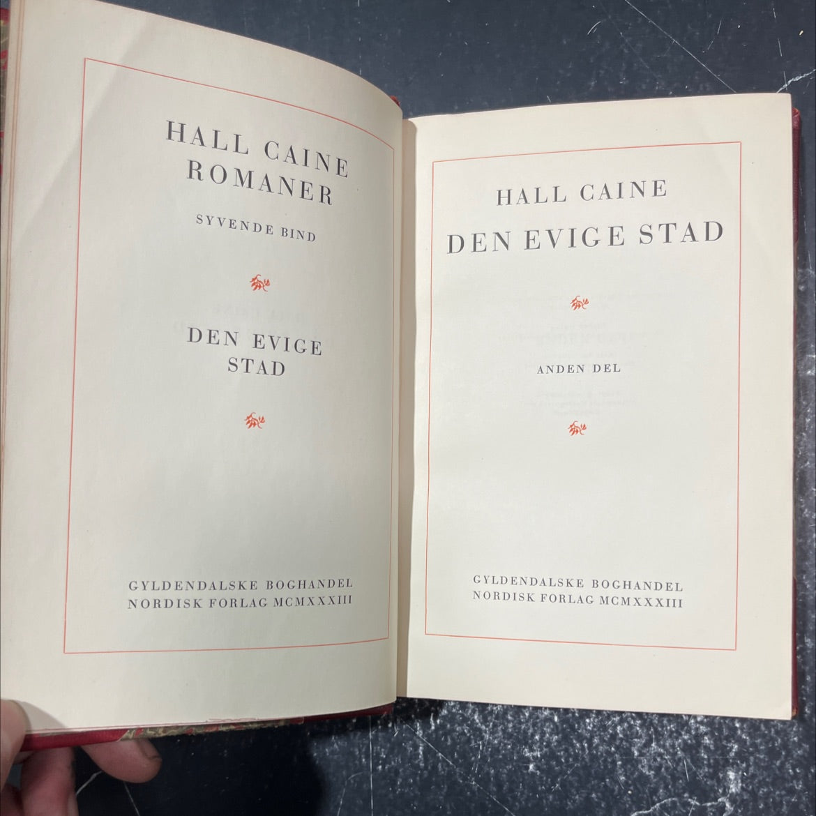 den evige stad book, by hall caine, 1933 Leather image 2