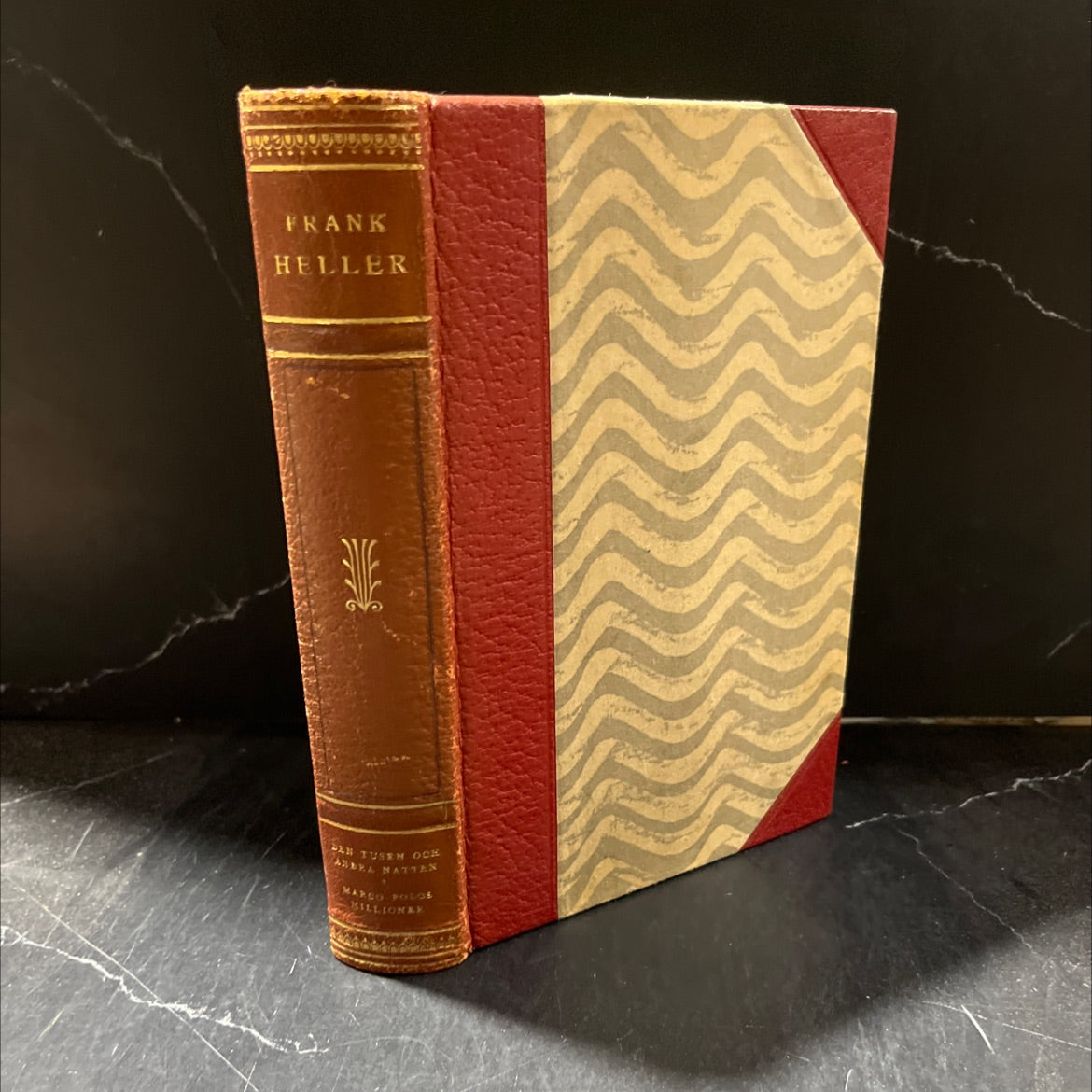 den tusen och andra natten en arabesk book, by frank heller, 1949 Leather image 1