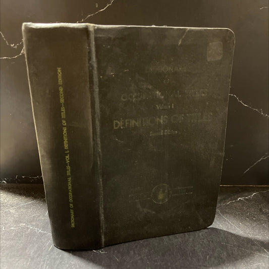 dictionary of occupational titles volume i definitions of titles book, by division of occupational analysis united image 1
