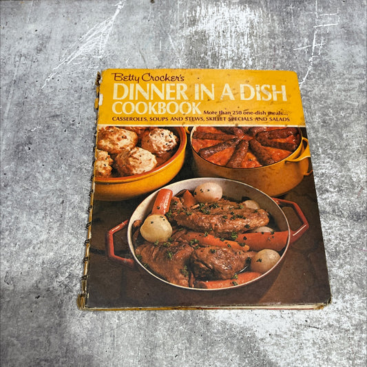 dinner in a dish cookbook book, by unknown, 1973 Hardcover image 1