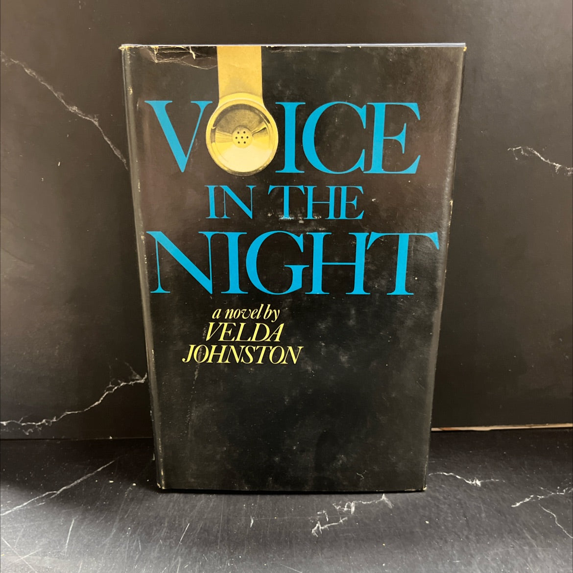 diov thom voice in the night book, by Velda Johnston, 1984 Hardcover image 1