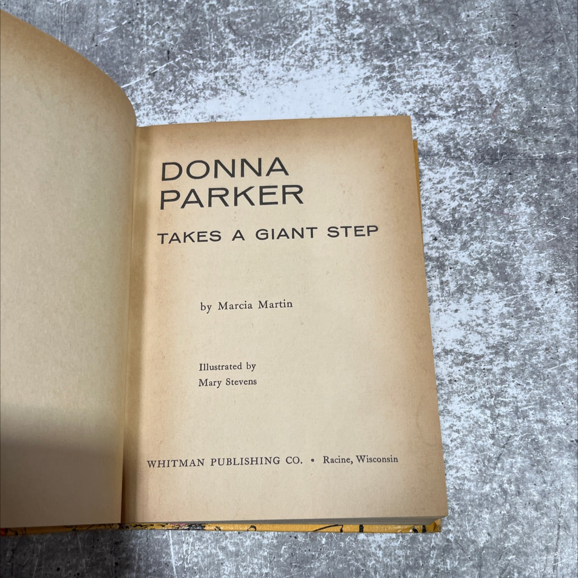 donna parker takes a giant step book, by marcia martin, 1964 Hardcover image 2