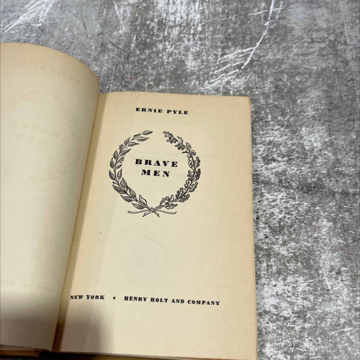 ernie pyle brave men book, by Ernie Pyle, 1944 Hardcover image 2