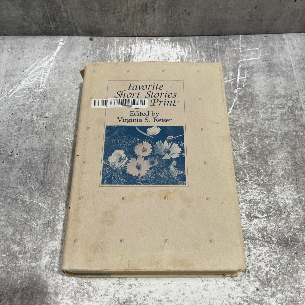 favorite short stories in large print book, by Virginia S. Reiser, 1982 Hardcover image 1