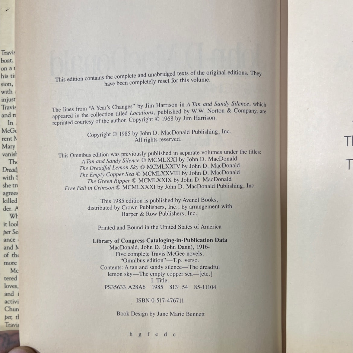 five complete travis mgee novels book, by John D. MacDonald, 1985 Hardcover image 3