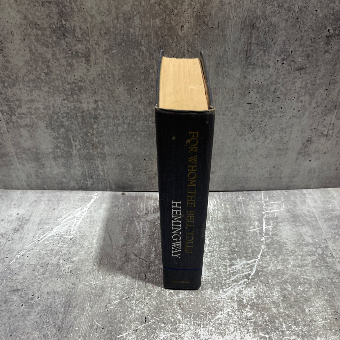 for whom the bell tolls book, by ernest hemingway, 1968 Hardcover image 4