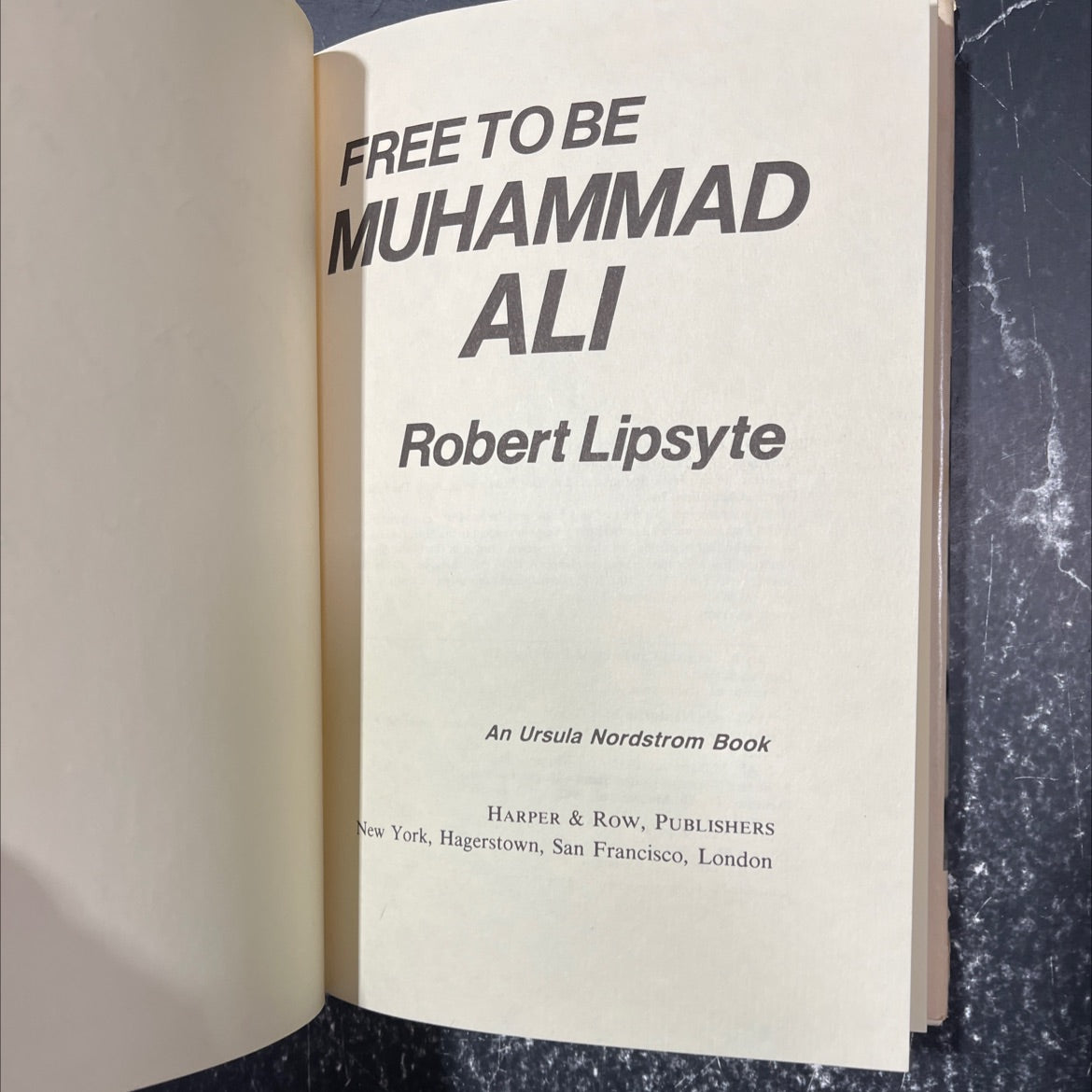 SIGNED free to be muhammad ali book, by Robert Lipsyte, 1978 Hardcover, Vintage image 2