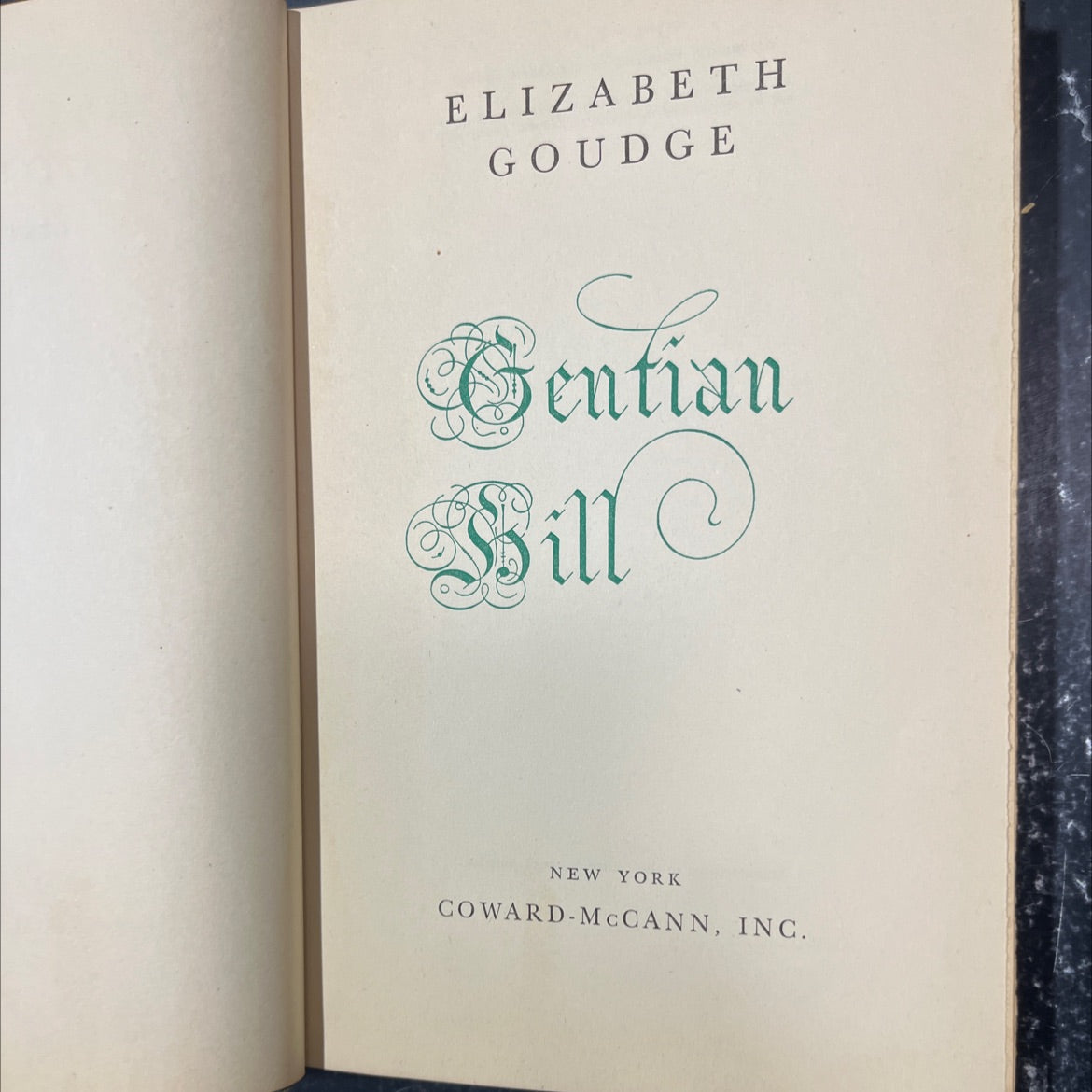 gentian bill book, by elizabeth goudge, 1949 Hardcover image 2