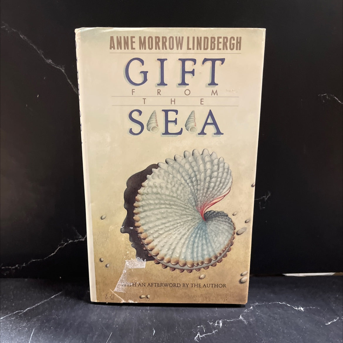 gift from the sea book, by Anne Morrow Lindbergh, 1975 Hardcover image 1