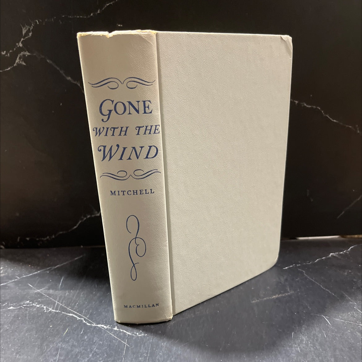 gone with the wind book, by Margaret Mitchell, 1964 Hardcover image 1
