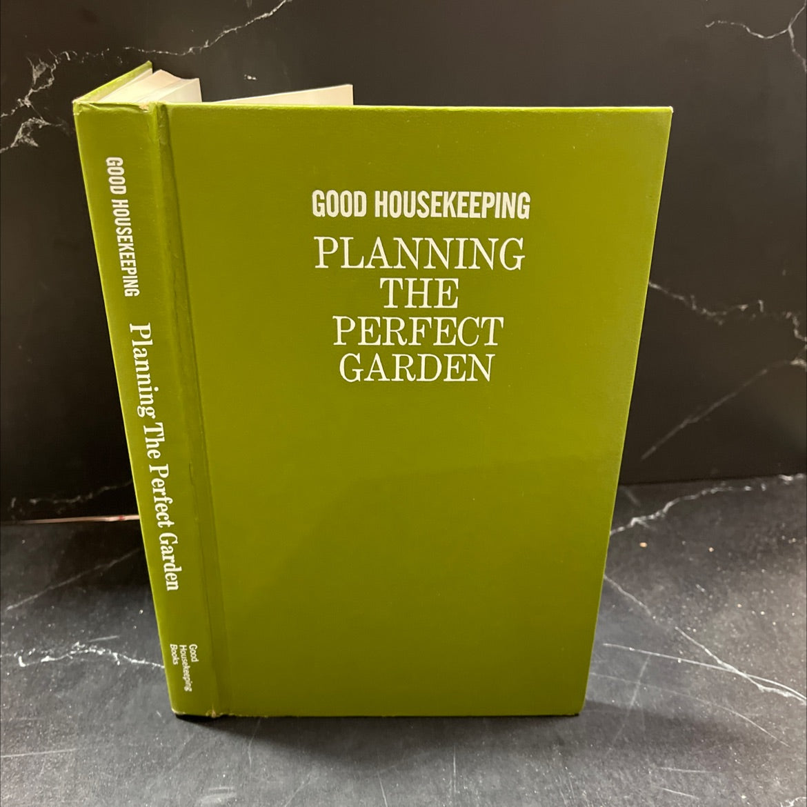 good housekeeping planning the perfect garden book, by ralph bailey, 1976 Hardcover, Vintage image 1