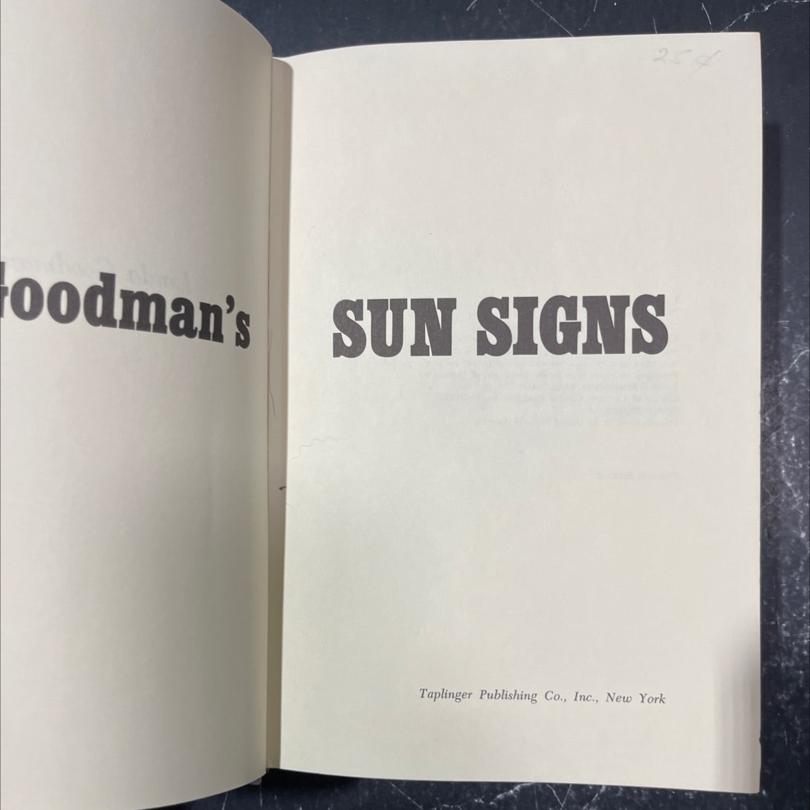 goodman's sun signs book, by linda goodman, 1968 Hardcover image 2