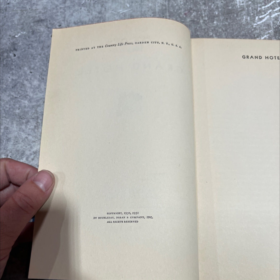 grand hotel book, by yoki bowm, 1931 Hardcover image 3