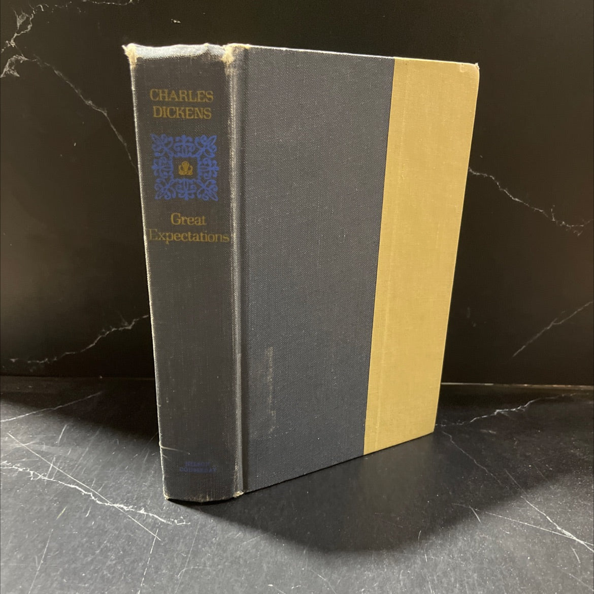 great expectations book, by charles dickens, 1970 Hardcover image 1