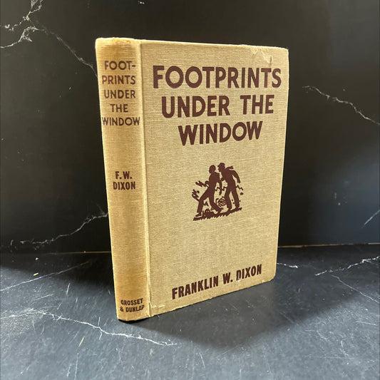 hardy boys mystery stories footprints under the window book, by franklin w. dixon, 1933 Hardcover image 1
