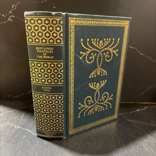 hast 30 best-loved folktales of the world book, by joanna cole, 1982 Hardcover image 1