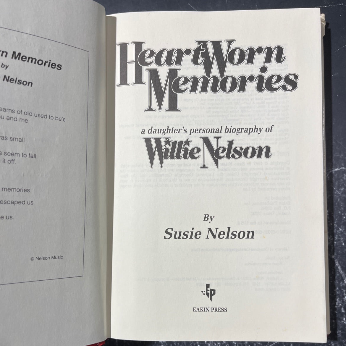 heart worn memories book, by susie nelson, 1987 Hardcover image 2