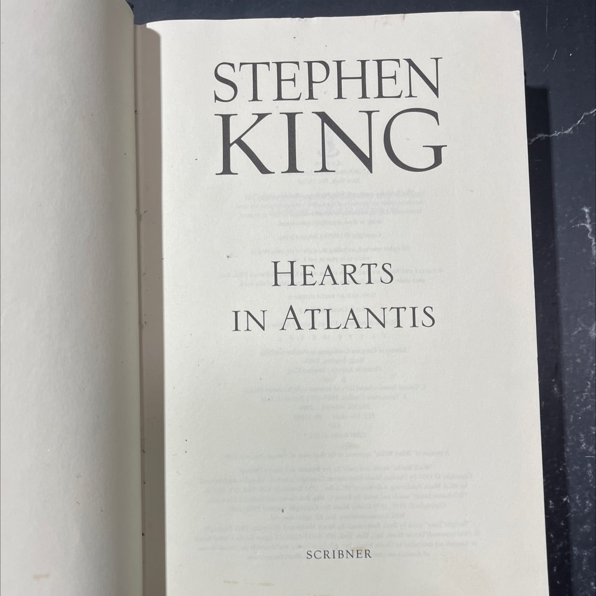 hearts in atlantis book, by Stephen King, 1999 Hardcover image 2
