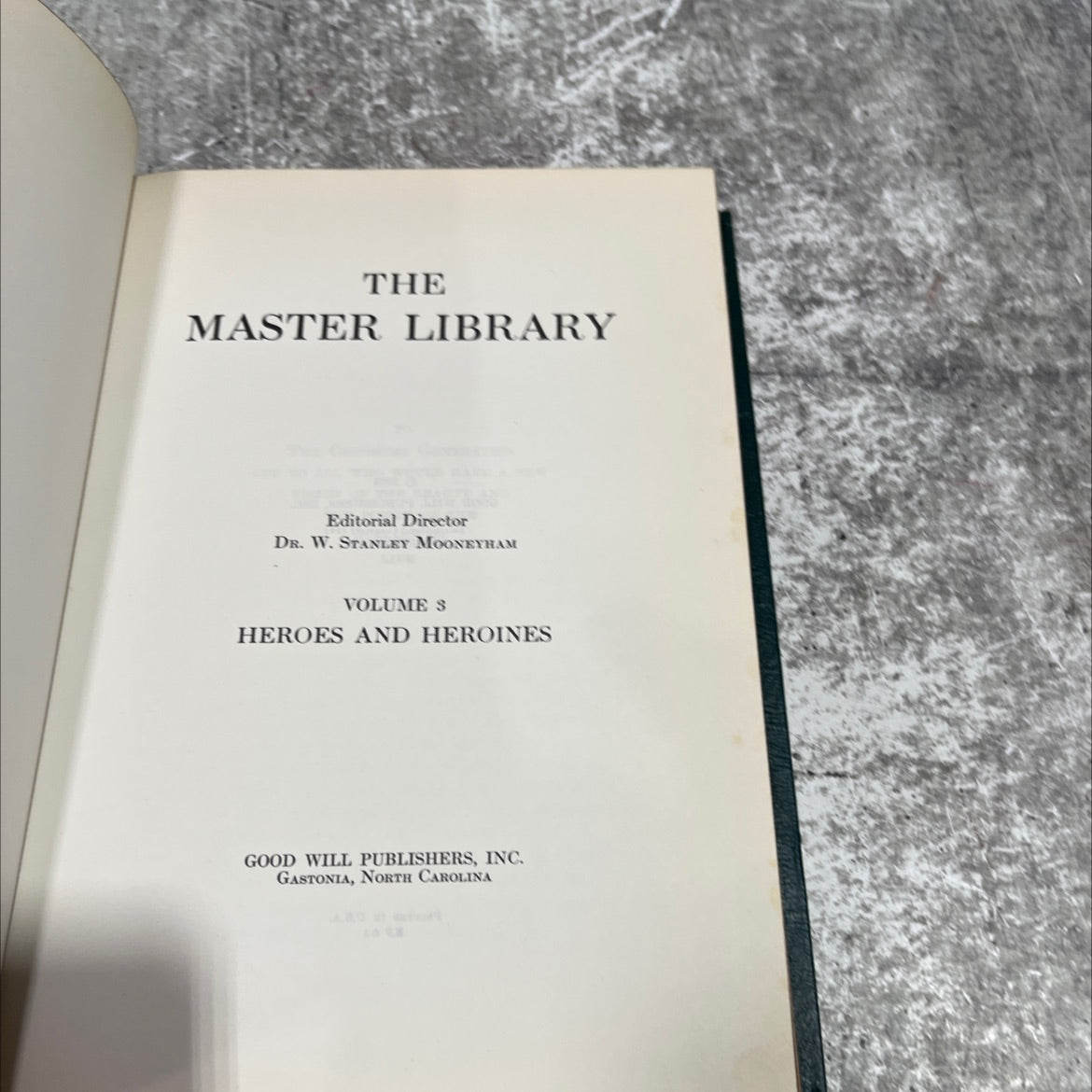 heroes and heroines book, by unknown, 1968 Hardcover image 2