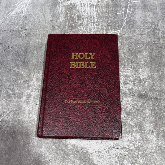holy bible, new american version book, by Confraternity of Christian Doctrine, 1991 Hardcover image 1