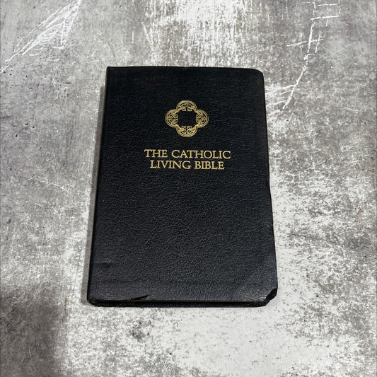 holy bible, the catholic living bible book, by unknown, 1976 Leather image 1