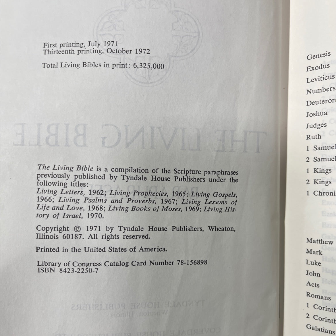 holy bible: the living bible book, by not stated, 1971 Leather image 3