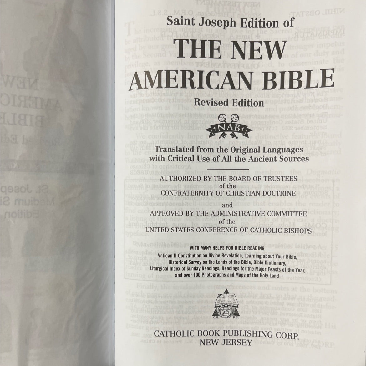 holy bible: the new american bible revised edition book, by Confraternity of Christian Doctrine, 2010 Leather image 2