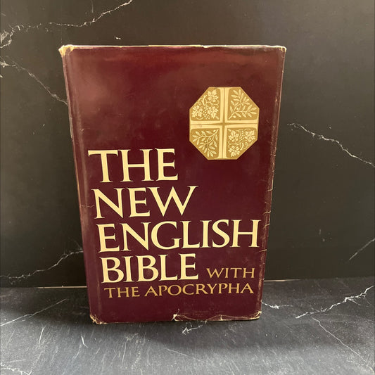 holy bible: the new english bible with the apocrypha book, by the delegates of the oxford university press and the image 1