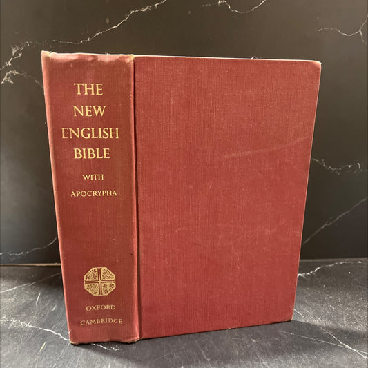 holy bible: the new english bible with the apocrypha book, by unknown, 1970 Hardcover image 1