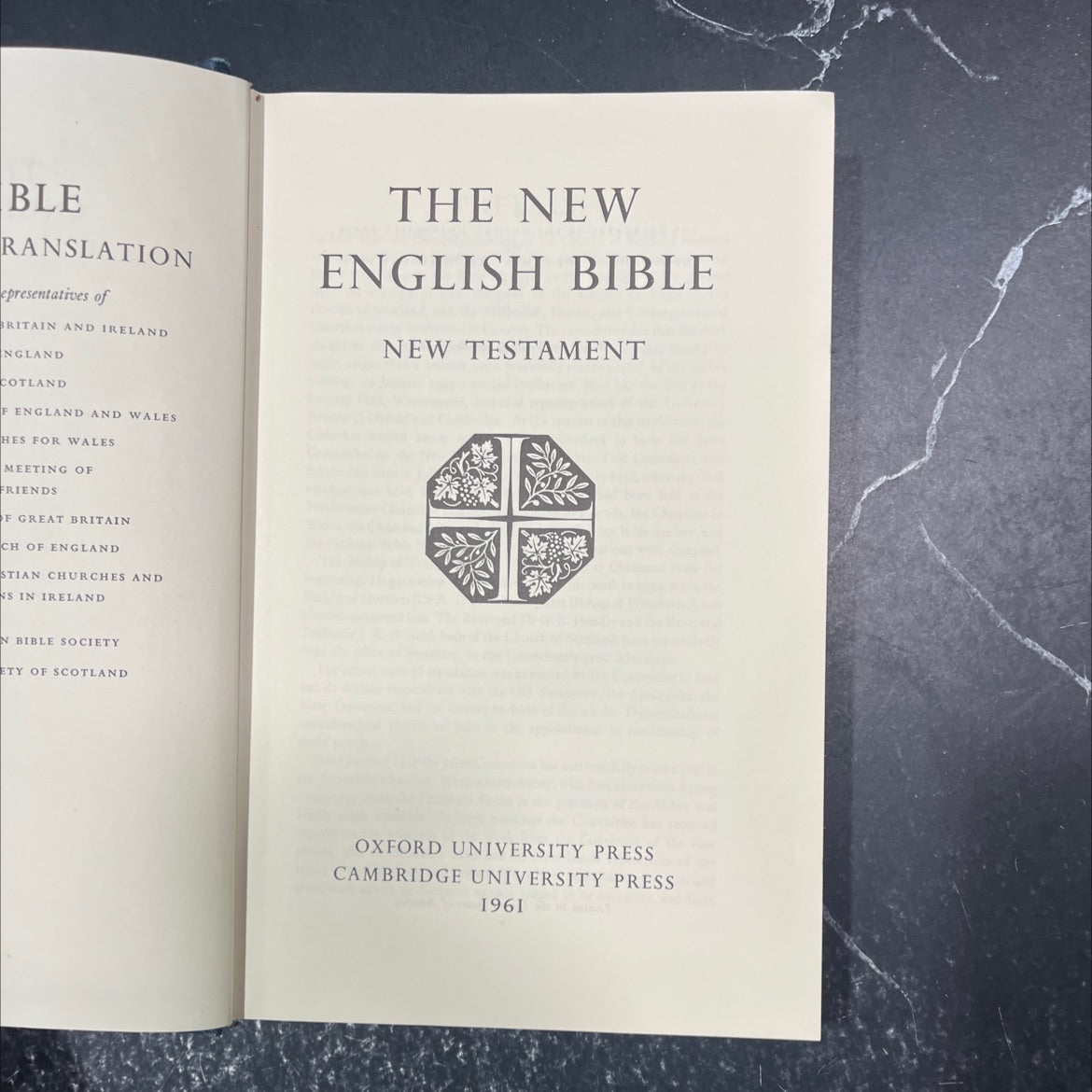 holy bible: the new english bible book, by unknown, 1961 Hardcover image 2