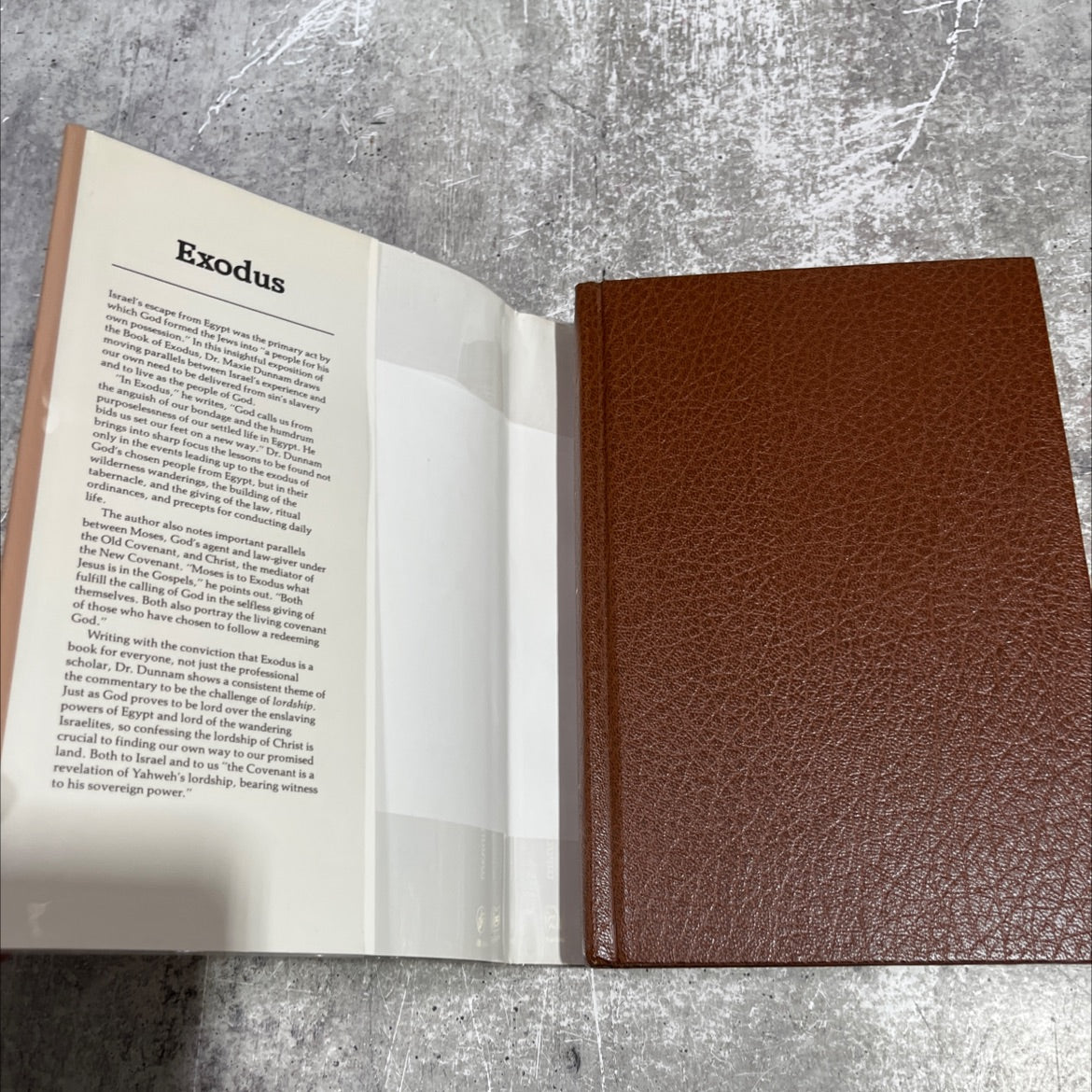 holy bible communicator's commentary exodus book, by Maxie D. Dunnam, 1987 Hardcover image 4