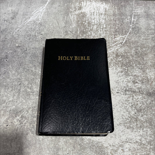 holy bible containing the old and new testaments authorized king james version book, by unknown, 2001 Leather image 1