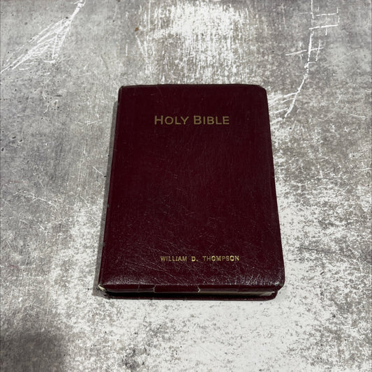 holy bible containing the old and new testaments translated out of the original tongues book, by unknown, 1970 Leather image 1