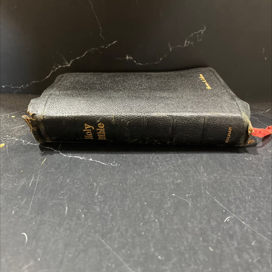 holy bible containing the old and new testaments book, by unknown, 1970 Leather image 1