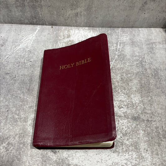 holy bible containing the old and new testaments book, by not stated, 1994 Leather image 1
