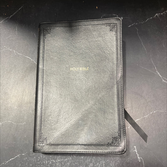 holy bible containing the old and new testaments book, by unknown, 2020 Leather image 1