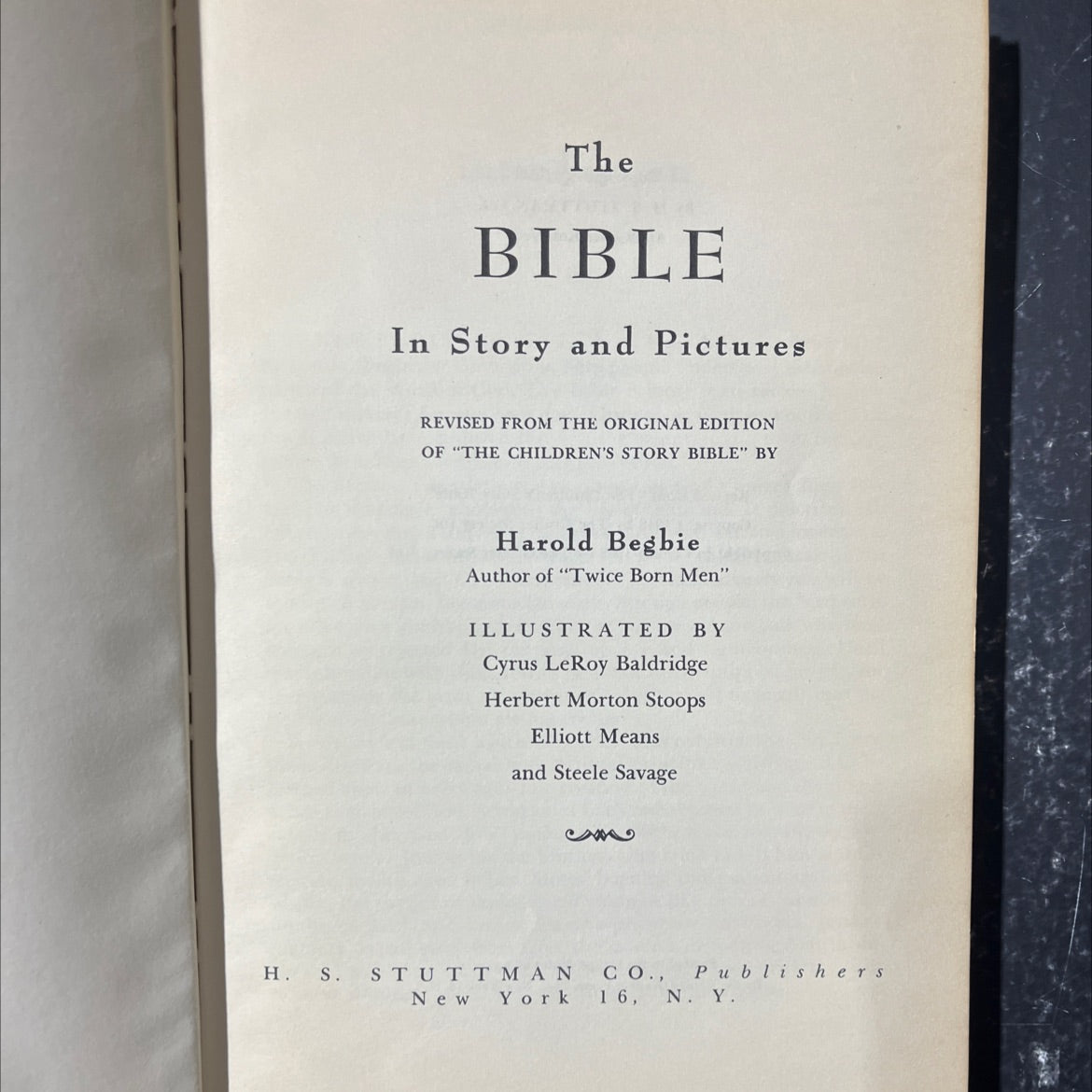 holy bible in story and pictures book, by harold begbie, 1956 Hardcover image 2