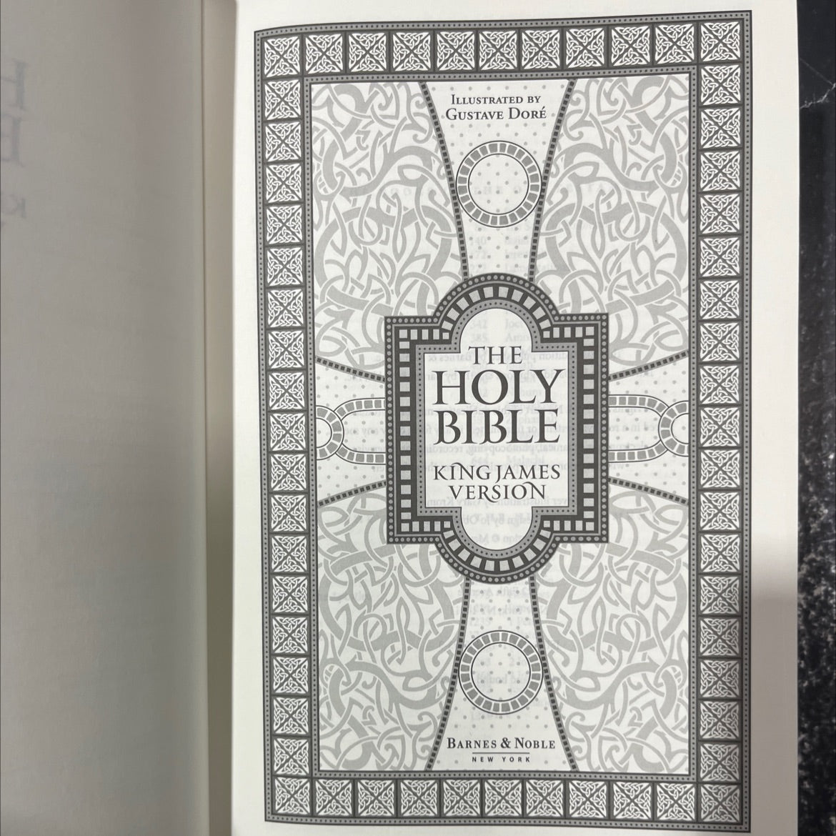 holy bible king james version book, by unknown, 2012 Hardcover image 2