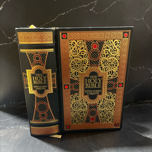 holy bible king james version book, by unknown, 2012 Leather image 1