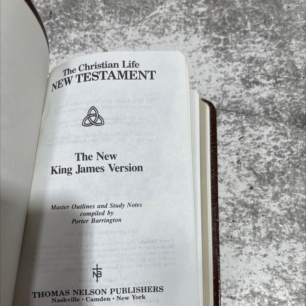 holy bible new testament book, by porter barrington, 1984 Leather image 2