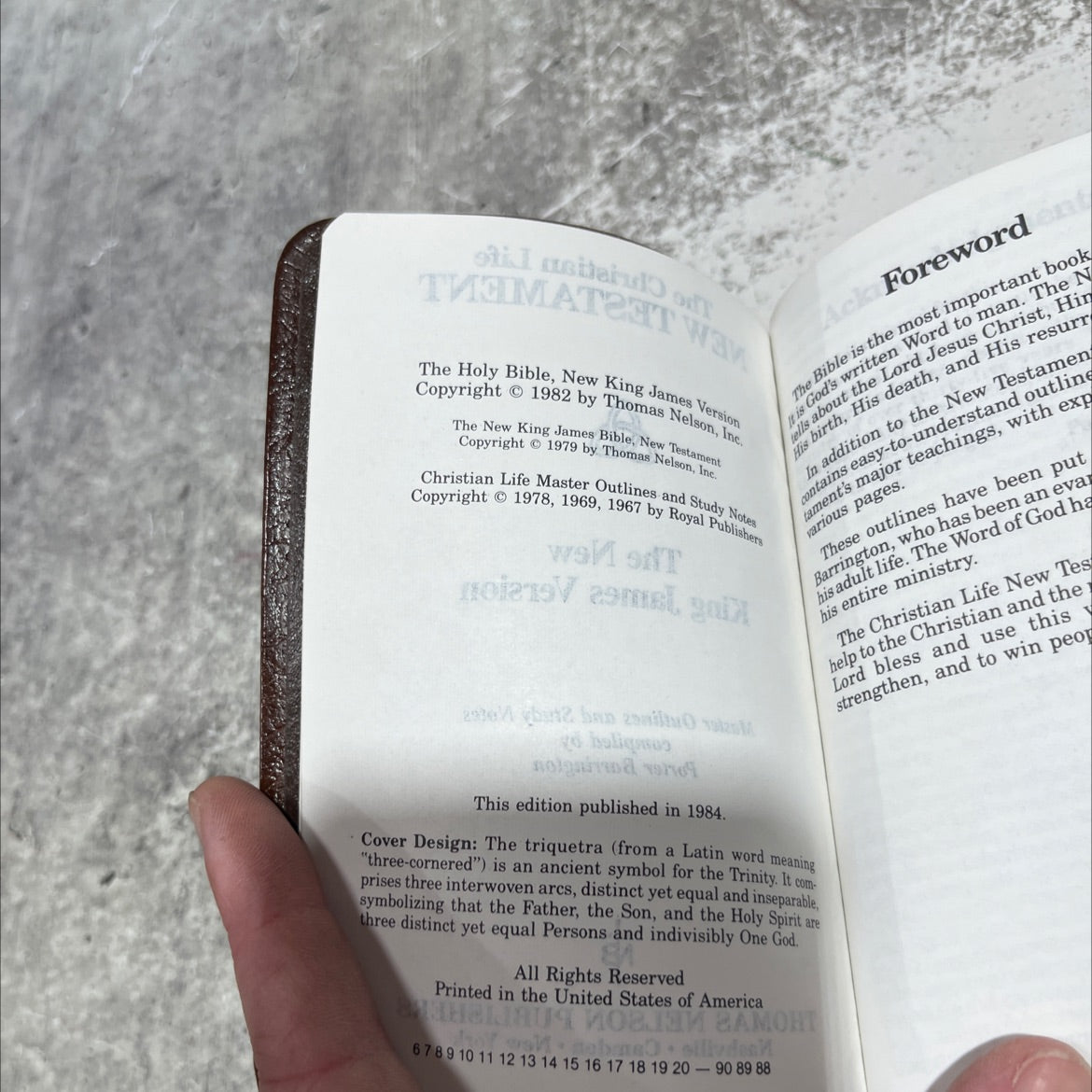 holy bible new testament book, by porter barrington, 1984 Leather image 3