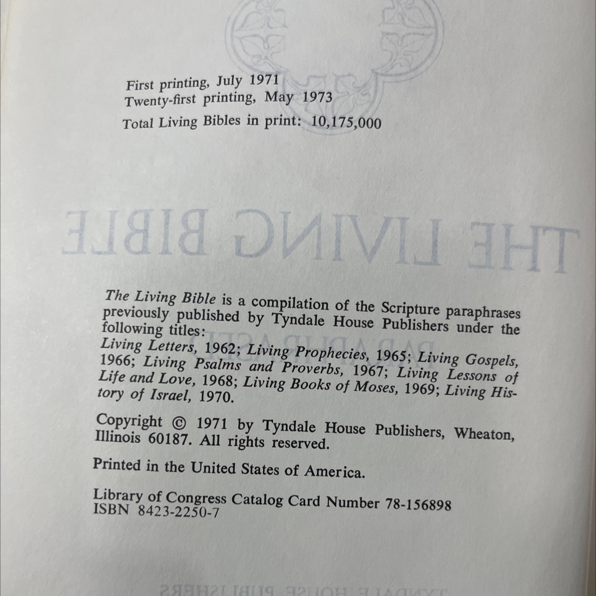 holy bible the living bible book, by unknown, 1973 Hardcover image 3
