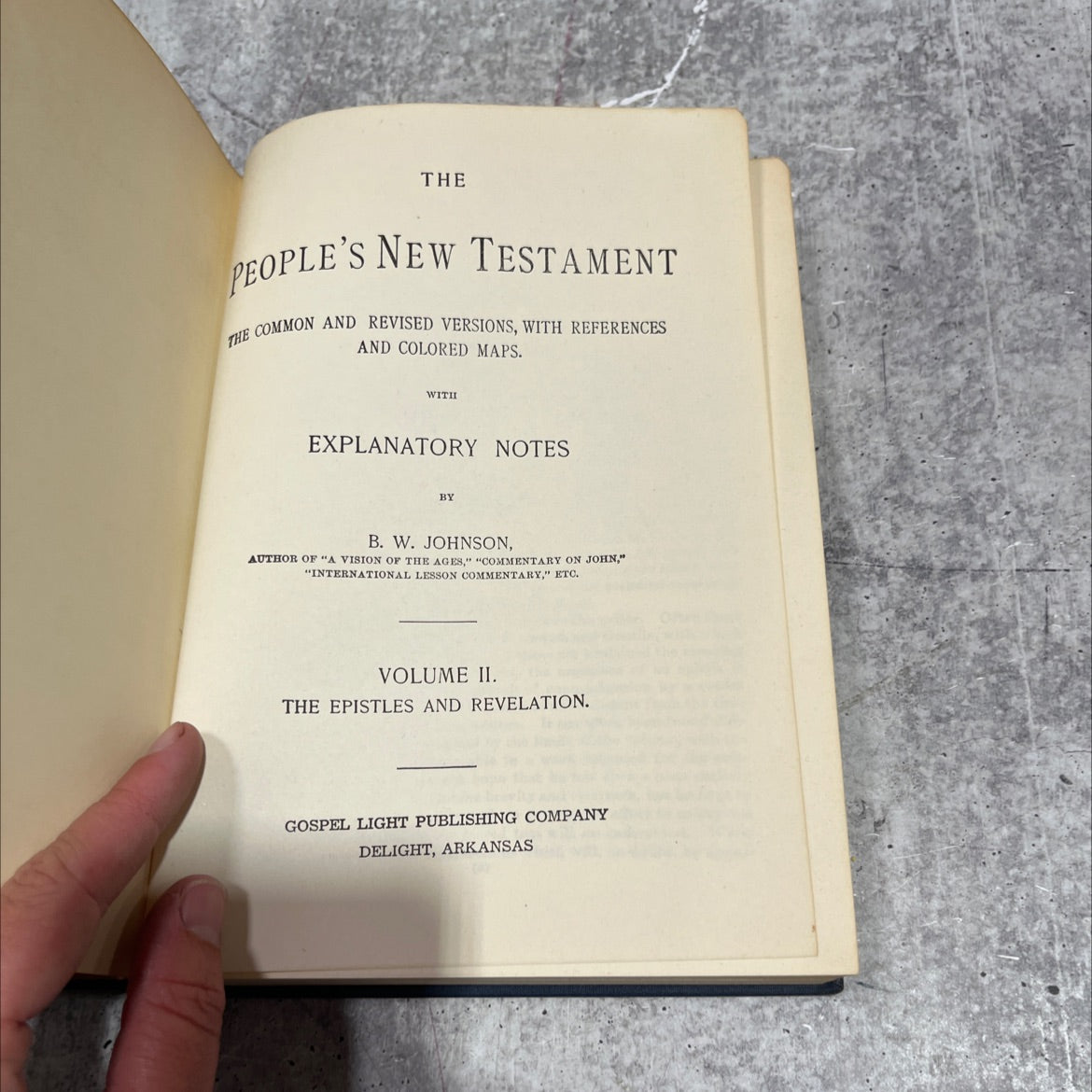 holy bible the people's new testament the common and revised versions with references and colored maps with explanatory image 2