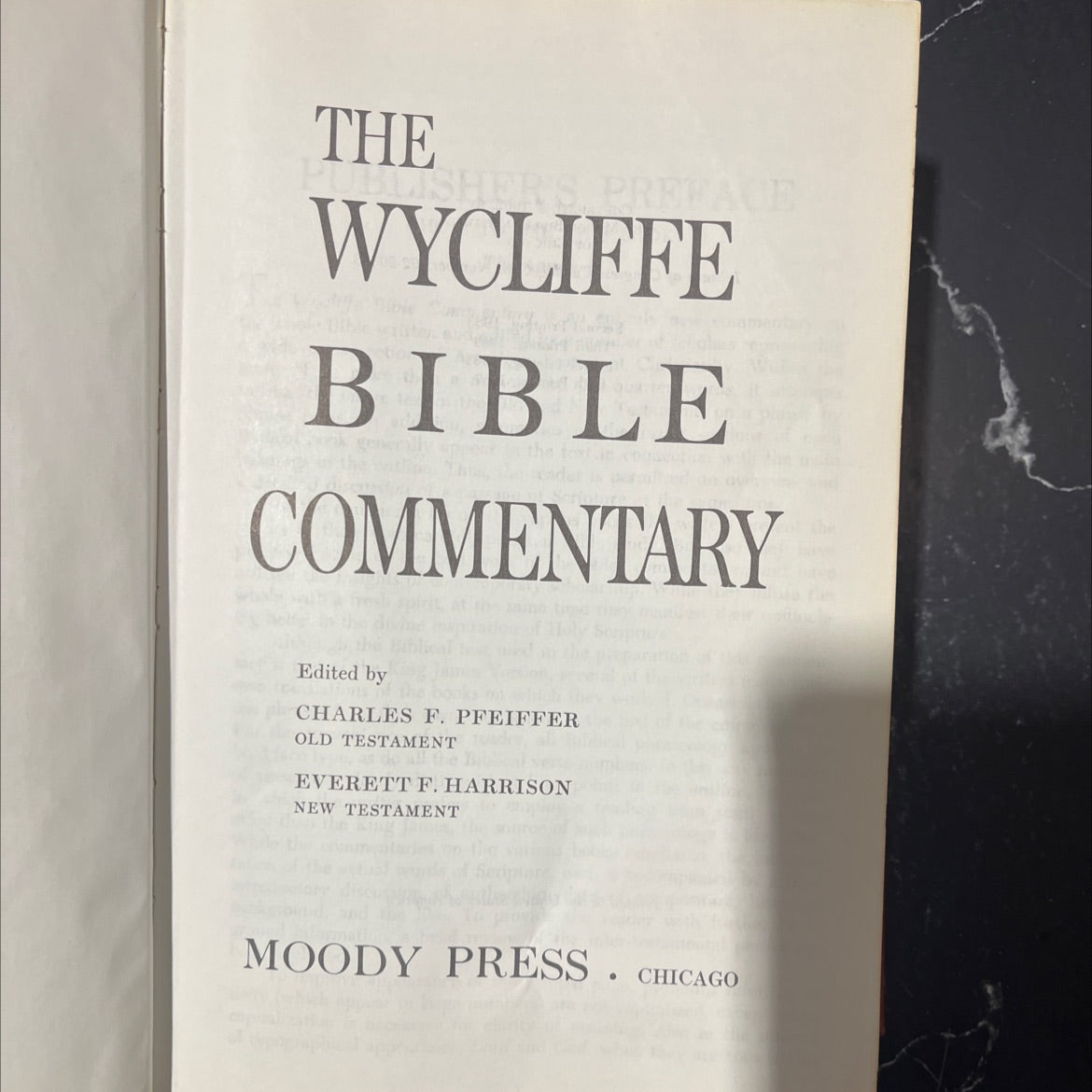 holy bible the wycliffe bible commentary book, by charles f. pfeiffer, everett f. harrison, 1969 Hardcover image 2