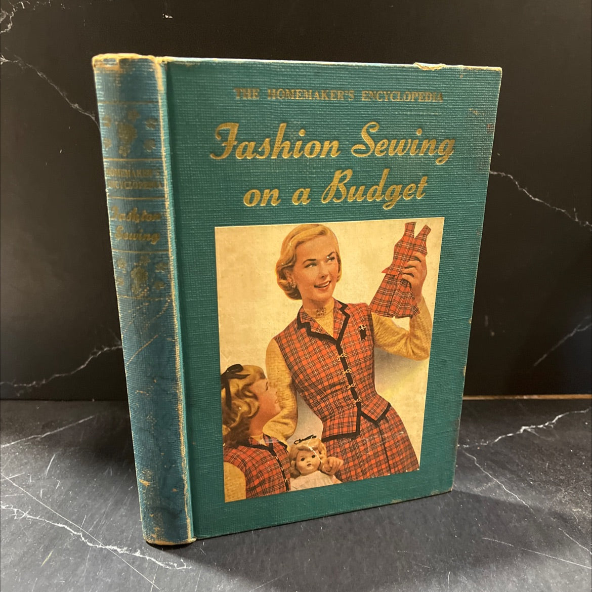 homemaker's encyclopedia book, by Miriam B. Reichl, 1952 Hardcover image 1