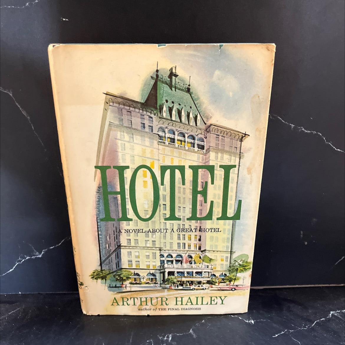 hotel book, by arthur hailey, 1965 Hardcover image 1