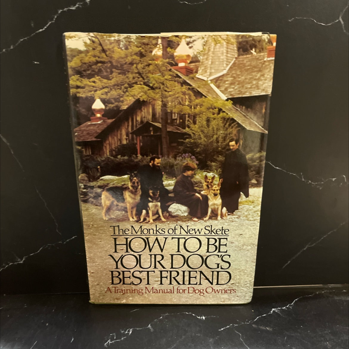 how to be your dog's best friend book, by monks of the brotherhood of st. francis, 1978 Hardcover image 1