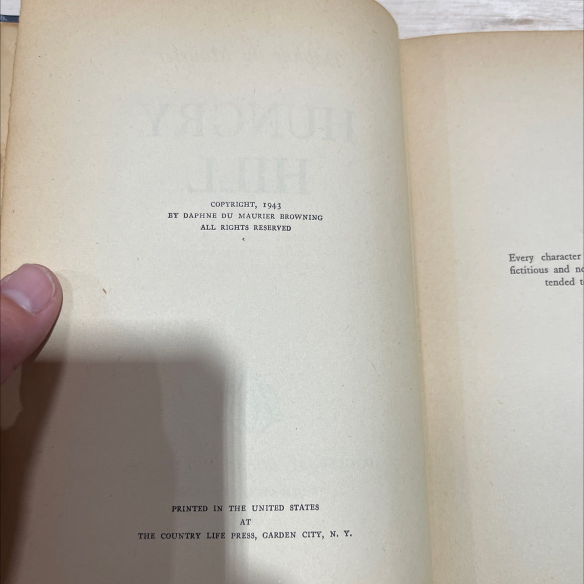 hungry hill book, by daphne du maurier, 1943 Hardcover image 3